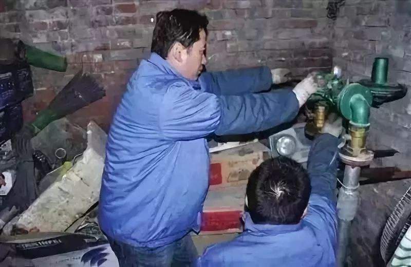 二供廠家助力居民小區(qū)一戶一表改造